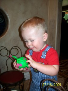 Wow, cool frog toy.