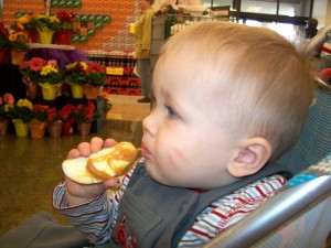 Eatin' carmely apple goodness while watching grandma.